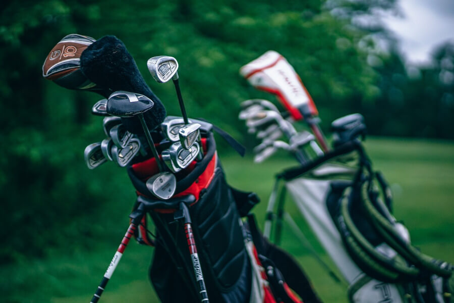 different types of golf clubs in bag