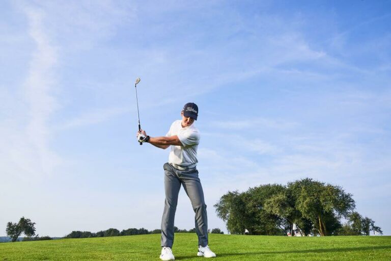 golfer position at the top of the backswing