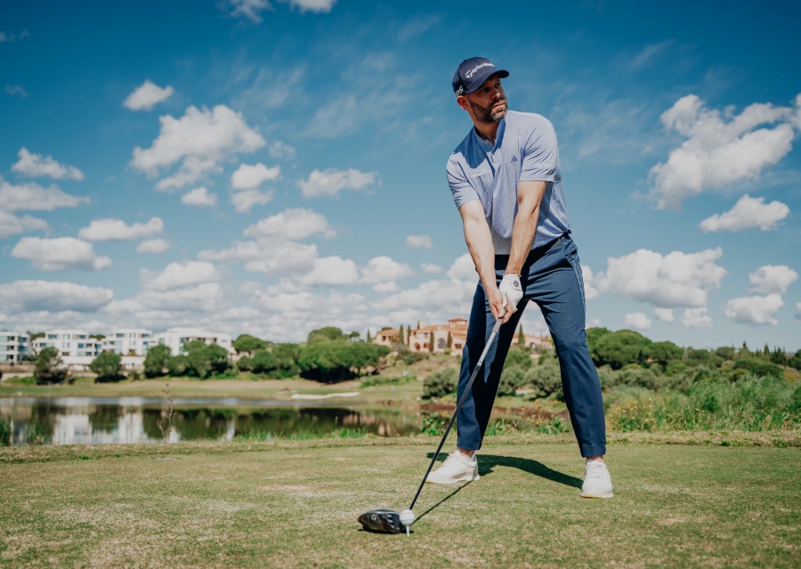 golfer ready to hit driver from tee box